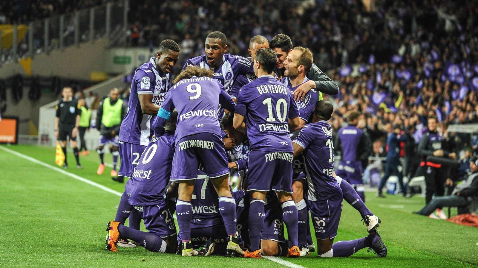 
                <strong>FC Toulouse (Frankreich) - Saison 2015/2016</strong><br>
                In der Saison 2015/2016 schien alles darauf hinzudeuten, dass der französische Profiverein FC Toulouse frühzeitig für die 2. Liga planen kann. Bereits 28 Spieltage waren um, als der Rückstand auf die Nicht-Abstiegsplätze zehn Punkte betrug. Die Einstellung von Trainer Pascal Dupraz brachte die Wende. Unter seiner Führung wurden aus den letzten zehn Spielen 18 Punkte geholt. Am letzten Spieltag wurde der Klassenerhalt perfekt gemacht. Doch die Dankbarkeit währte nicht ewig: Im Januar 2018 wurde Dupraz wegen Erfolglosigkeit entlassen. 
              