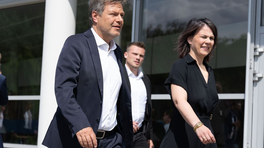 Außenministerin Baerbock und Wirtschaftsminister Habeck in Dresden