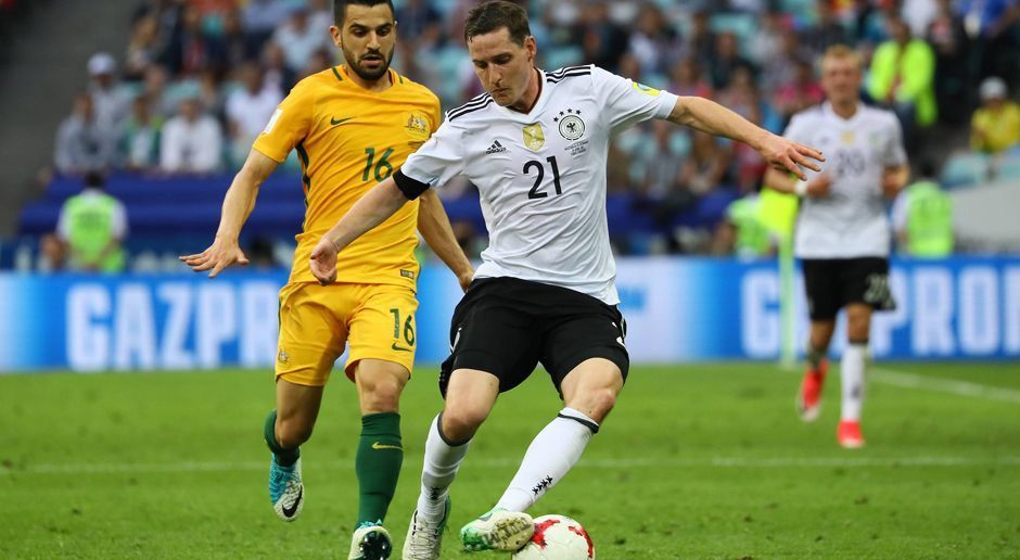 
                <strong>Sebastian Rudy</strong><br>
                Sebastian Rudy: Der baldige Münchner ordnete das Spiel der deutschen Mannschaft vor allem in der dominant geführten Anfangsphase richtig gut, war auch mit Abschlüssen selbst auffällig und bereitete Großchancen, wie jene von Wagner in der 23. Minute. ran-Note: 3
              