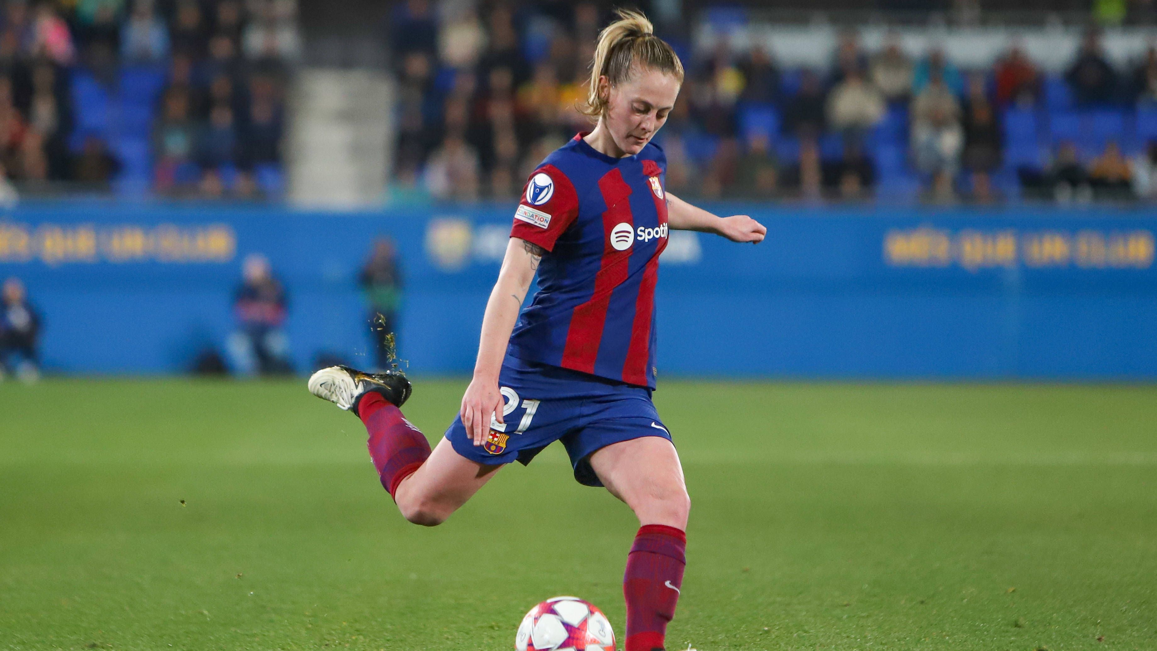 <strong>Platz 3: Keira Walsh zum FC Barcelona</strong><br>Nochmal 5.000 Euro mehr und damit insgesamt 405.000 Euro hat Walsh im vergangenen Sommer gekostet. Damals wechselte die Engländerin von Manchester City zum FC Barcelona. Dort zieht die zentrale Mittelfeldspielerin mittlerweile zuverlässig die Fäden.