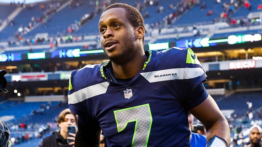 <strong>Platz 13 (geteilt): Geno Smith</strong><br>Fumbles insgesamt: 14<br>Davon verlorene Bälle: 8<br>Team: Seattle Seahawks<br>Spiele: 36