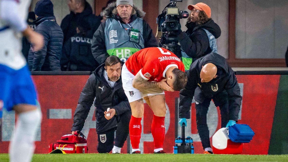 SOCCER - NL, AUT vs SRB VIENNA,AUSTRIA,20.MAR.25 - SOCCER - UEFA Nations League, OEFB international match, Länderspiel, Nationalmannschaft Austria vs Serbia. Image shows an injured Marko Arnautovic...