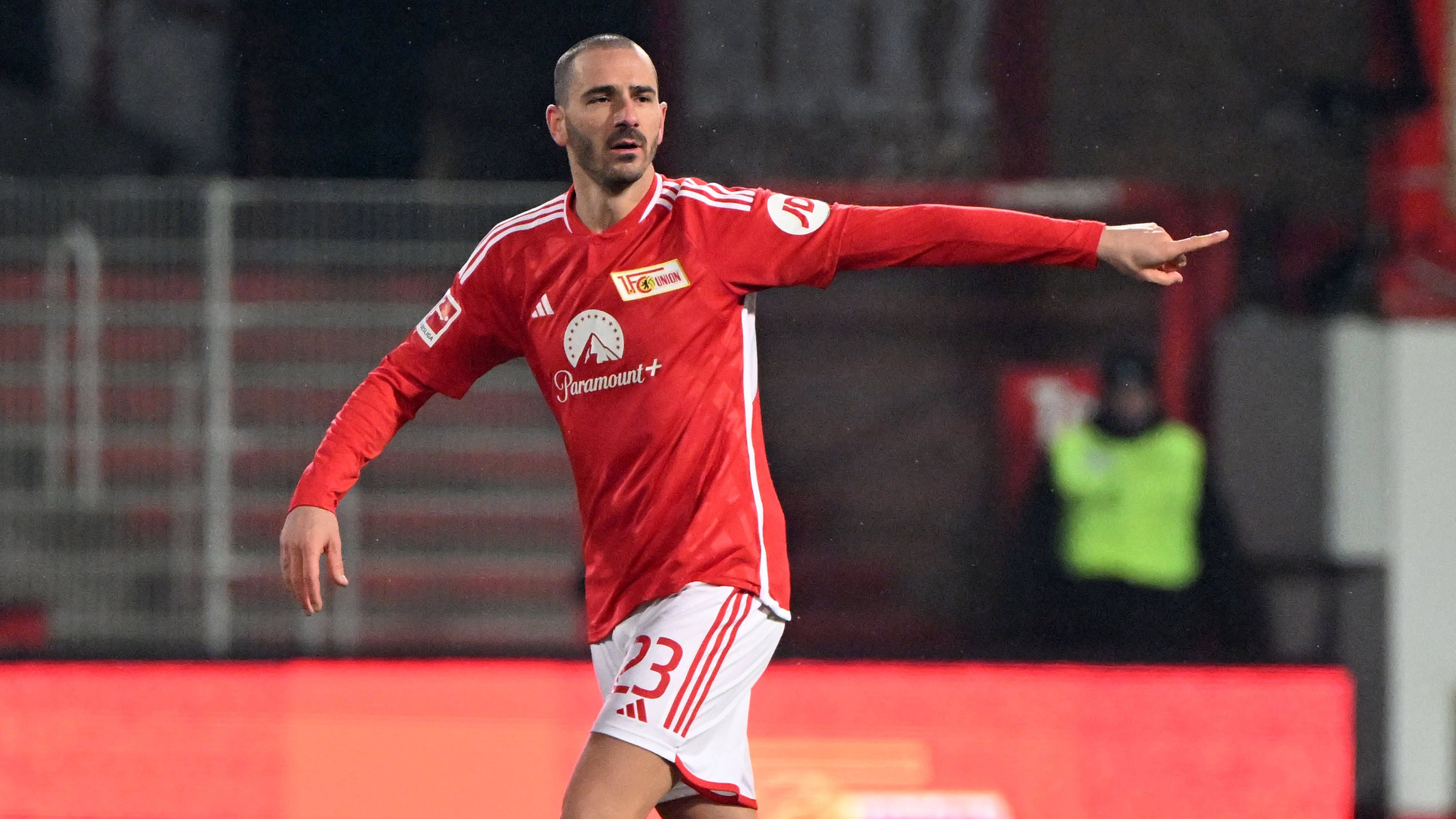 <strong>Leonardo Bonucci (Union Berlin)</strong><br>Der Italiener kam im Sommer 2023 ablösefrei von Juventus Turin nach Berlin und sollte bei den "Eisernen" in ihrer ersten Champions-League-Saison für die nötige Erfahrung und Defensivstabilität sorgen. Immerhin hat der 36-Jährige 121 Länderspiele und über 600 Profipartien auf dem Buckel.