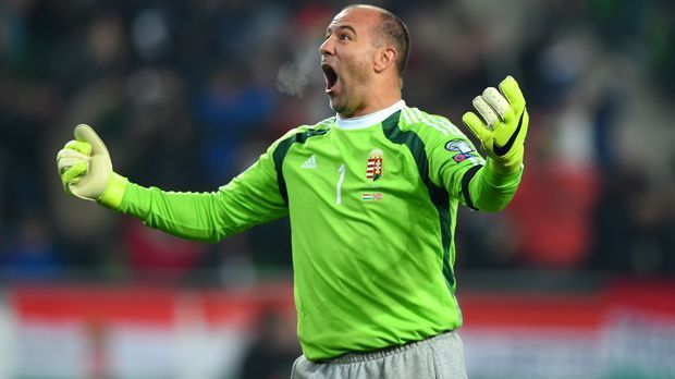 
                <strong>Ältester Spieler: Gabor Kiraly</strong><br>
                Ältester Spieler: Gabor Kiraly. Durch seinen Einsatz im ersten Gruppenspiel gegen Österreich (2:0) ist Gabor Kiraly als 40-Jähriger zum ältesten Spieler der Turnier-Geschichte geworden. Bislang hielt den Rekord eine deutsche Legende: Lothar Matthäus (39 Jahre, 41 Tage). Doch der "Jogginghosen-Mann" hat noch einen weiteren Rekord geknackt...
              