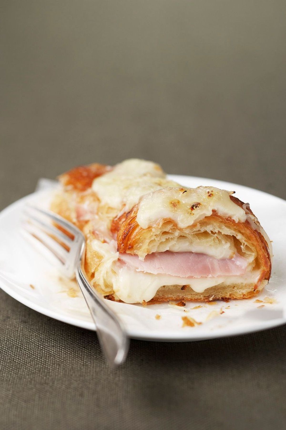 Enie backt: Rezept-Bild Schinken-Käse-Croissant		