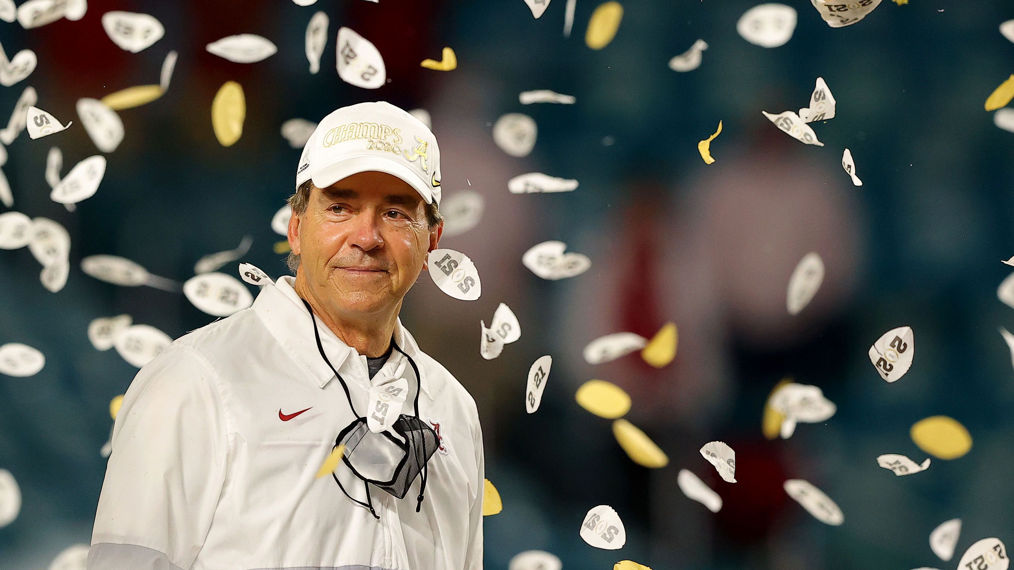 
                <strong>Alabama mit bester Recruiting-Class</strong><br>
                Im landesweiten Vergleich verzeichnen unter dem Strich die Alabama Crimson Tide die beste "Recruiting-Class". Head Coach Nick Saban landete sieben Fünf-Sterne-Spieler und 16 Vier-Sterne-Spieler und führt damit das Ranking deutlich an. Dahinter folgen Ohio State, Georgia, LSU und Clemson.
              