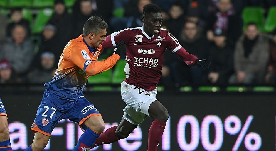 
                <strong>Platz 7: Ismaila Sarr (FC Metz)</strong><br>
                Alter: 18.Position: Mittelfeld/Sturm.Vertrag bis: 2021.
              