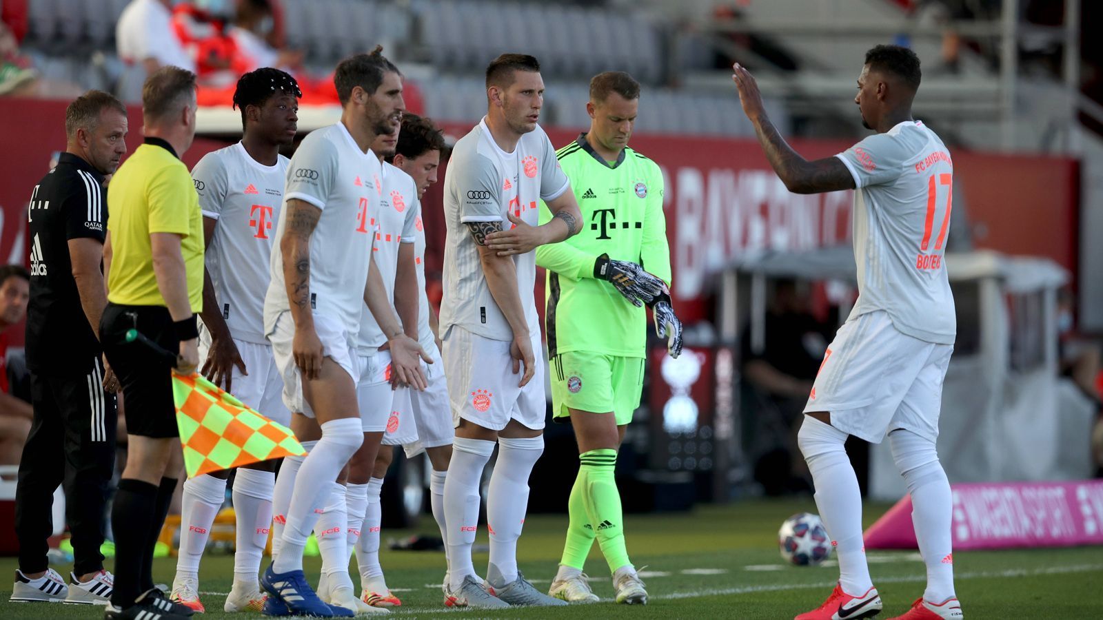 
                <strong>Platz 4 – FC Bayern München</strong><br>
                Wert: 3,02 Milliarden DollarBesitzer: Vereinsmitglieder
              