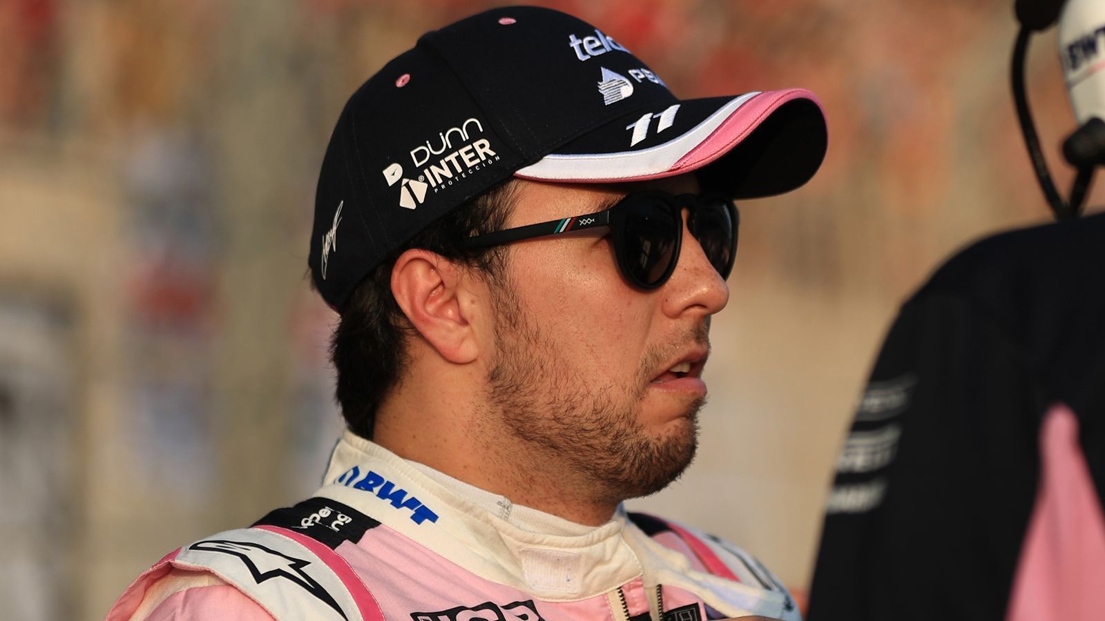 
                <strong>11. Sergio Perez (Racing Point)</strong><br>
                Seit Jahren liefert er für Racing Point (vorher: Force India) ab, deklassierte seinen Teamkollegen Lance Stroll 18:3. In der WM-Wertung sicherte er sich Platz 10, indem er aus seinem mäßigen Dienstauto oft das Optimale herausholte. Schnappte sich mit einem klasse Manöver gegen Lando Norris in der letzten Runde in Abu Dhabi noch den zehnten Platz der Fahrerwertung.
              