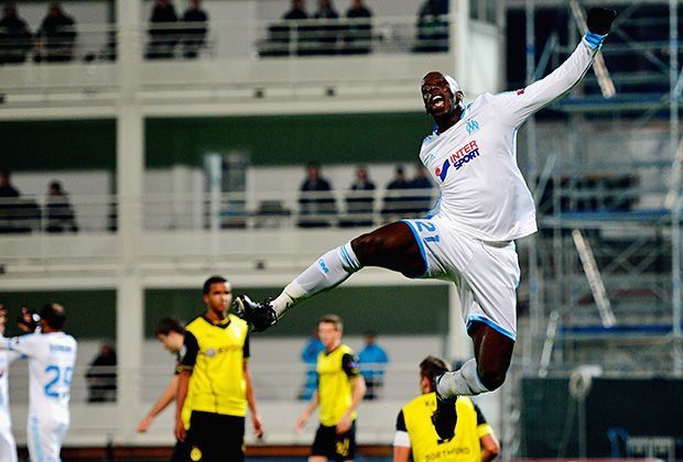 
                <strong>Olympique Marseille - Borussia Dortmund 1:2</strong><br>
                Souleymane Diawara macht in der 14. Minute das 1:1 für Marseille. Olympique ist durch den abseitsverdächtigen Treffer zurück im Spiel - der BVB muss zittern
              