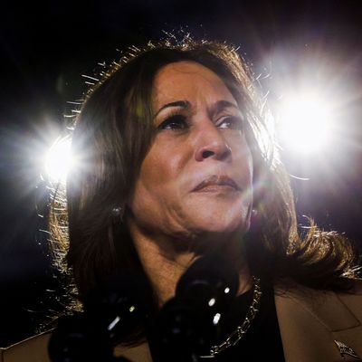 USA-ELECTION/HARRIS