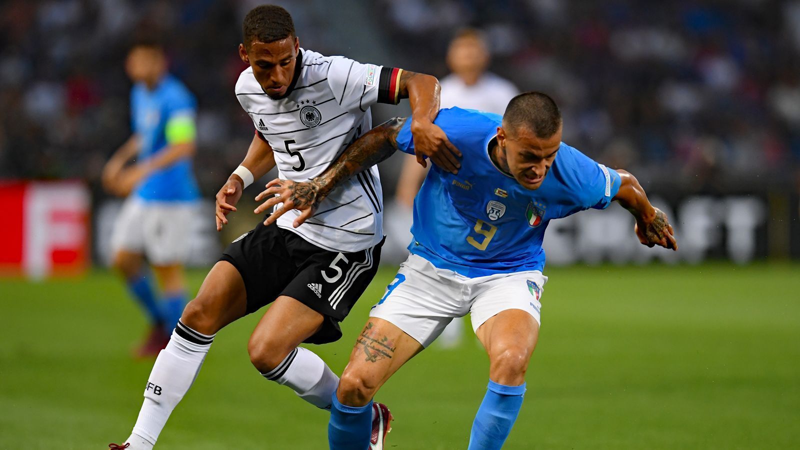 
                <strong>Thilo Kehrer</strong><br>
                Darf auch im zehnten Spiel unter Hansi Flick von Beginn an ran und verrichtet seine Defensivaufgaben solide, sodass Sane ausschließlich offensiv agieren kann. ran-Note: 3
              