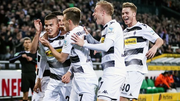 
                <strong>Platz 4: Borussia Mönchengladbach</strong><br>
                20 Punkte (6 Siege, 2 Unentschieden, 3 Niederlagen / 16:9 Tore)
              