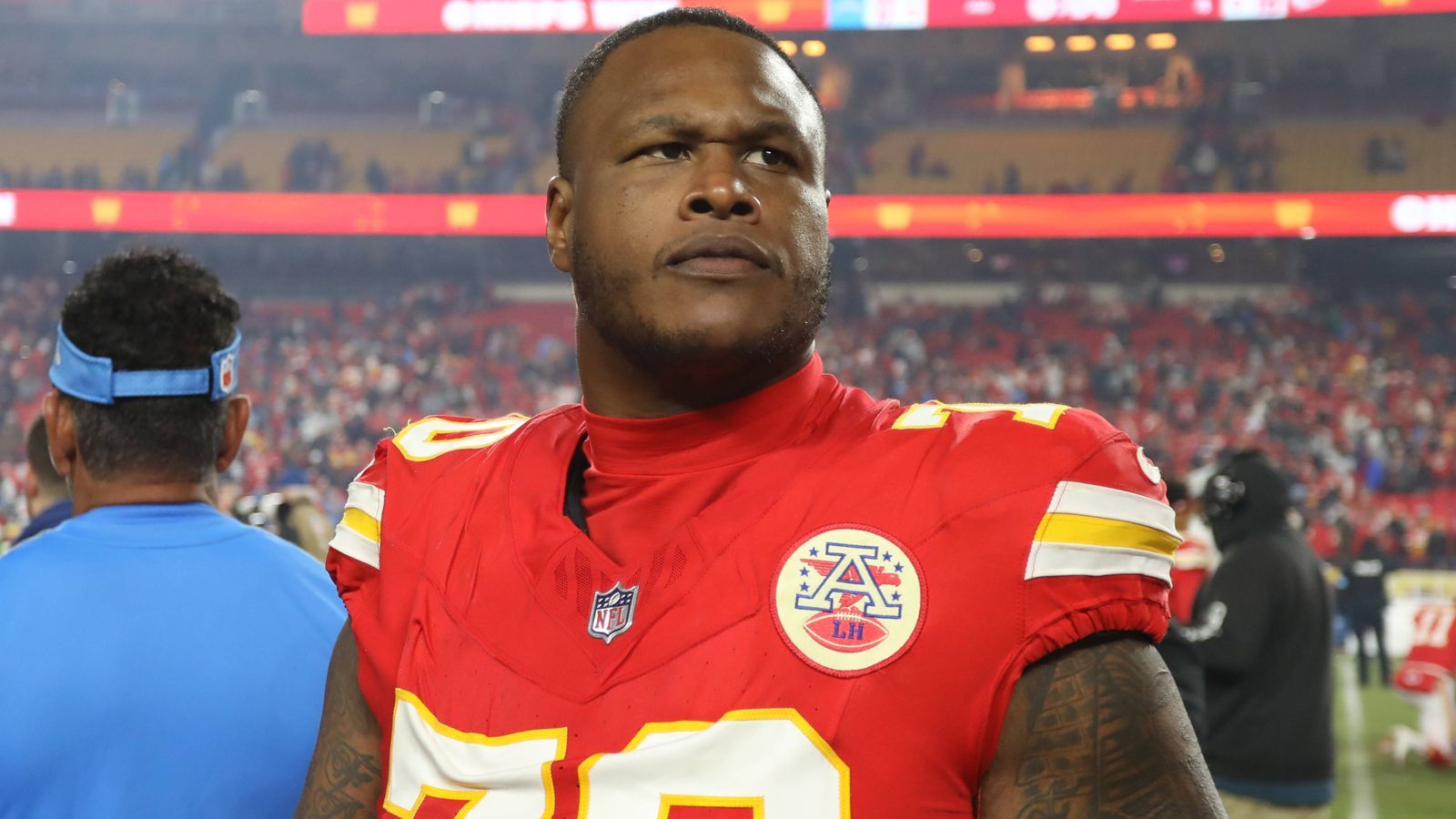 <strong>D.J. Humphries (Kansas City Chiefs)</strong><br>Nachdem Left Tackle D.J. Humphries erst vor einer Woche sein Comeback nach Kreuzbandriss für die Kansas City Chiefs gegeben hatte, fällt er nun schon wieder aus. Aufgrund einer Oberschenkelverletzung steht er den Chiefs in Week 15 gegen die Cleveland Browns nicht zur Verfügung.