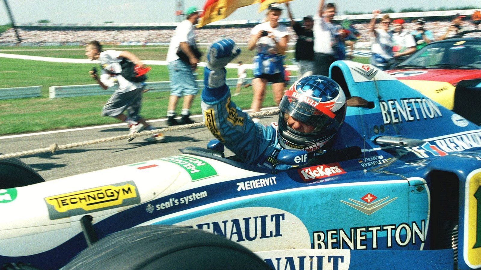 
                <strong>WM-Titel Nr. 2 - 1995</strong><br>
                In der Saison 1995 ging das Duell Schumacher vs. Hill in die nächste Runde. Der Deutsche feierte dabei umjubelte Siege in Hockenheim sowie auf dem Nürburgring. Am Ende krönte sich Schumi mit seinem zweiten Titel und holte mit Benetton die Konstrukteursmeisterschaft.
              
