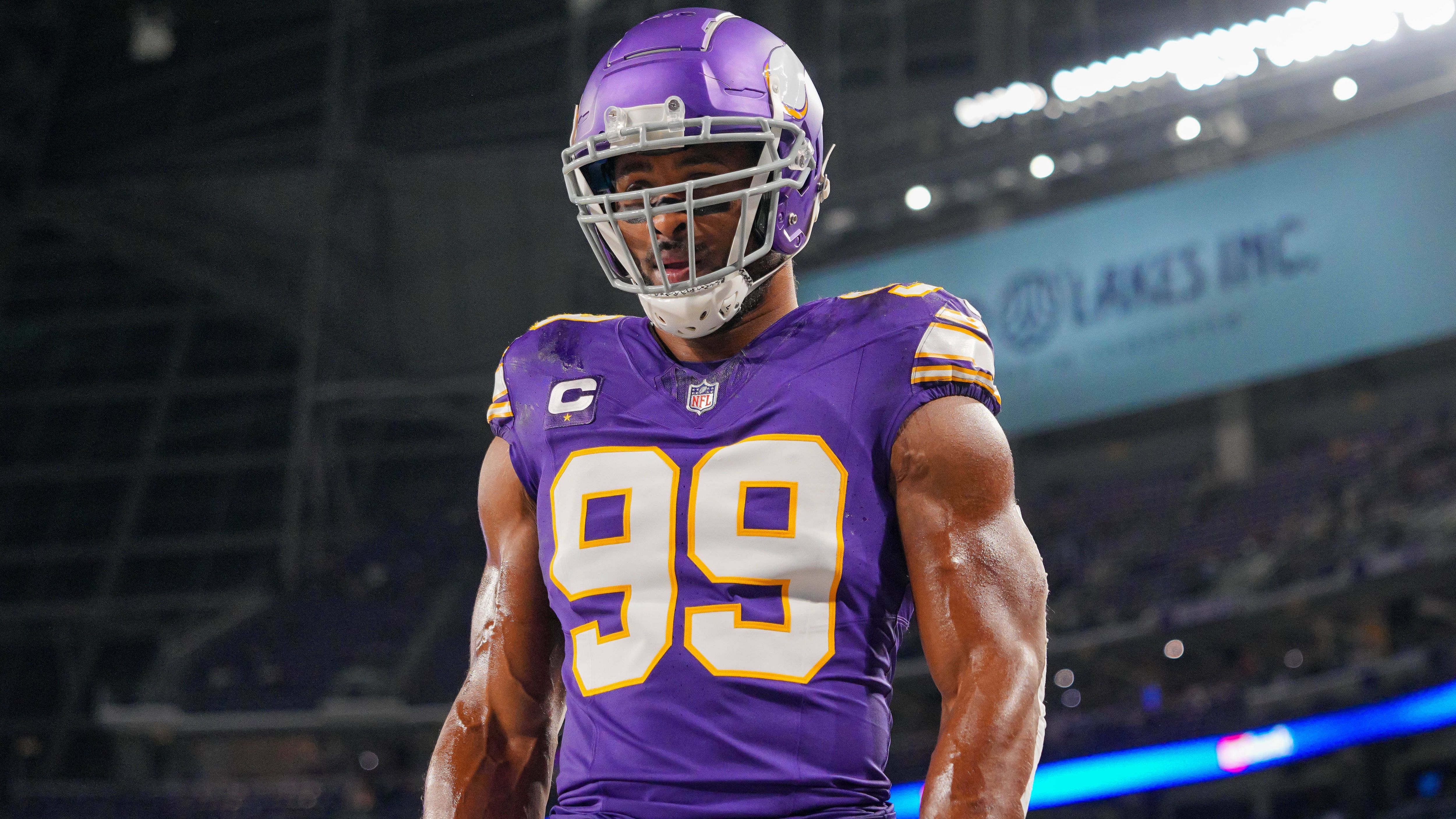 <strong>NFC: Defensive Tackle</strong><br>Starter: Danielle Hunter (Minnesota Vikings)<br>Backup: Bobby Wagner (Seattle Seahawks)