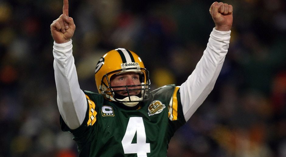 
                <strong>3. Brett Favre</strong><br>
                Platz 3: Brett Favre mit  Siegen186 Siege in der Regular Season, 13 in den Playoffs.Atlanta Falcons (1991)Green Bay Packers (1992 - 2007): 160 + 12New York Jets (2008): 9Minnesota Vikings (2009 - 2010): 17 + 1Super-Bowl-Champion: XXXINiederlage in Super Bowl XXXII
              