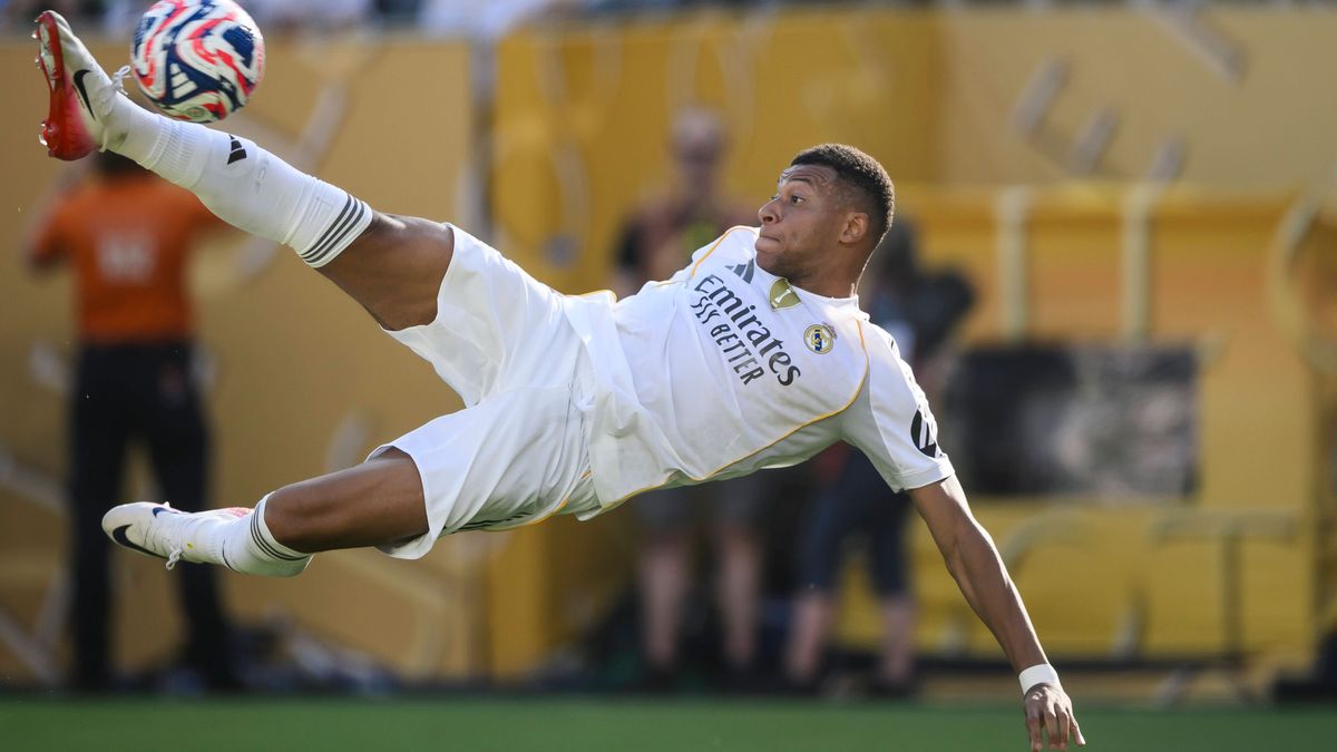 Real Madrid CF v Borussia Dortmund - FIFA Club World Cup Kylian Mbappe of Real Madrid CF scores a goal from a bicycle kick during the FIFA Club World Cup quarter final football match between Real M...