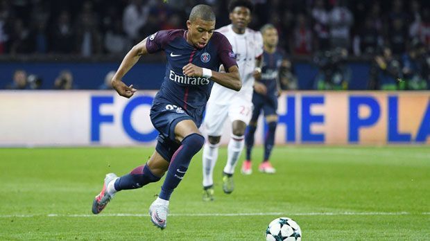 
                <strong>Platz 2: Kylian Mbappe (Paris St. Germain)</strong><br>
                Marktwert-Steigung: Um 50,4 Millionen EuroNoch ist der 18-Jährige nur an Paris ausgeliehen. Der Scheich-Klub verpflichtete sich jedoch, im nächsten Jahr satte 180 Millionen Euro Ablöse an den AS Monaco zu überweisen. Damit liegt die Ablösesumme aktuell noch über dem Marktwert. Der stieg seit Juli um 50,4 Millionen Euro: von 95,4 auf 145,8 Millionen Euro.
              