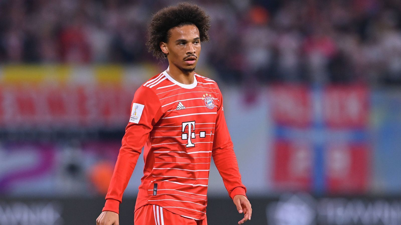 
                <strong>Leroy Sane</strong><br>
                In der 65. Minute für Müller eingewechselt. Soll sich eigentlich zeigen, doch das gelingt ihm nicht wirklich. Wirkt ein bisschen phlegmatisch. Von einem Spieler seines Kalibers kann und darf man mehr erwarten – auch nach einer Einwechselung. ran-Note: 4
              