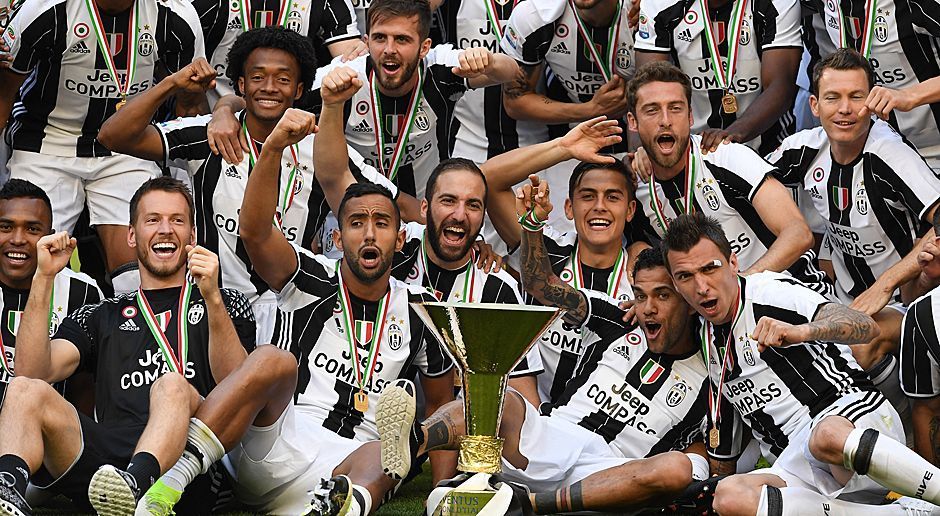 
                <strong>Italien: Juventus Turin</strong><br>
                Der Scudetto ist wieder daheim! Zum sechsten Mal nacheinander gewinnt Juventus Turin die Meisterschaft in Italien. Damit stehen die "Bianconeri" bei 33 Titeln. Nach dem 3:0 über den FC Crotone am vorletzten Spieltag kann das Team von Trainer Massimiliano Allegri ausgelassen feiern.
              