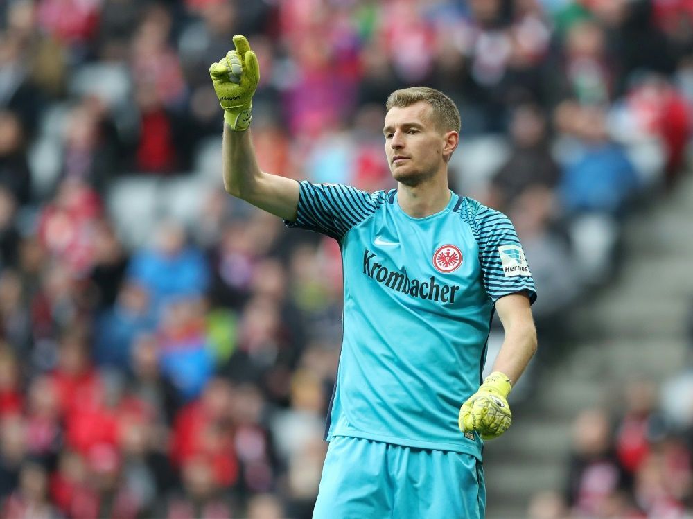 Benfica Lissabon Buhlt Um Frankfurt-Keeper Hradecky