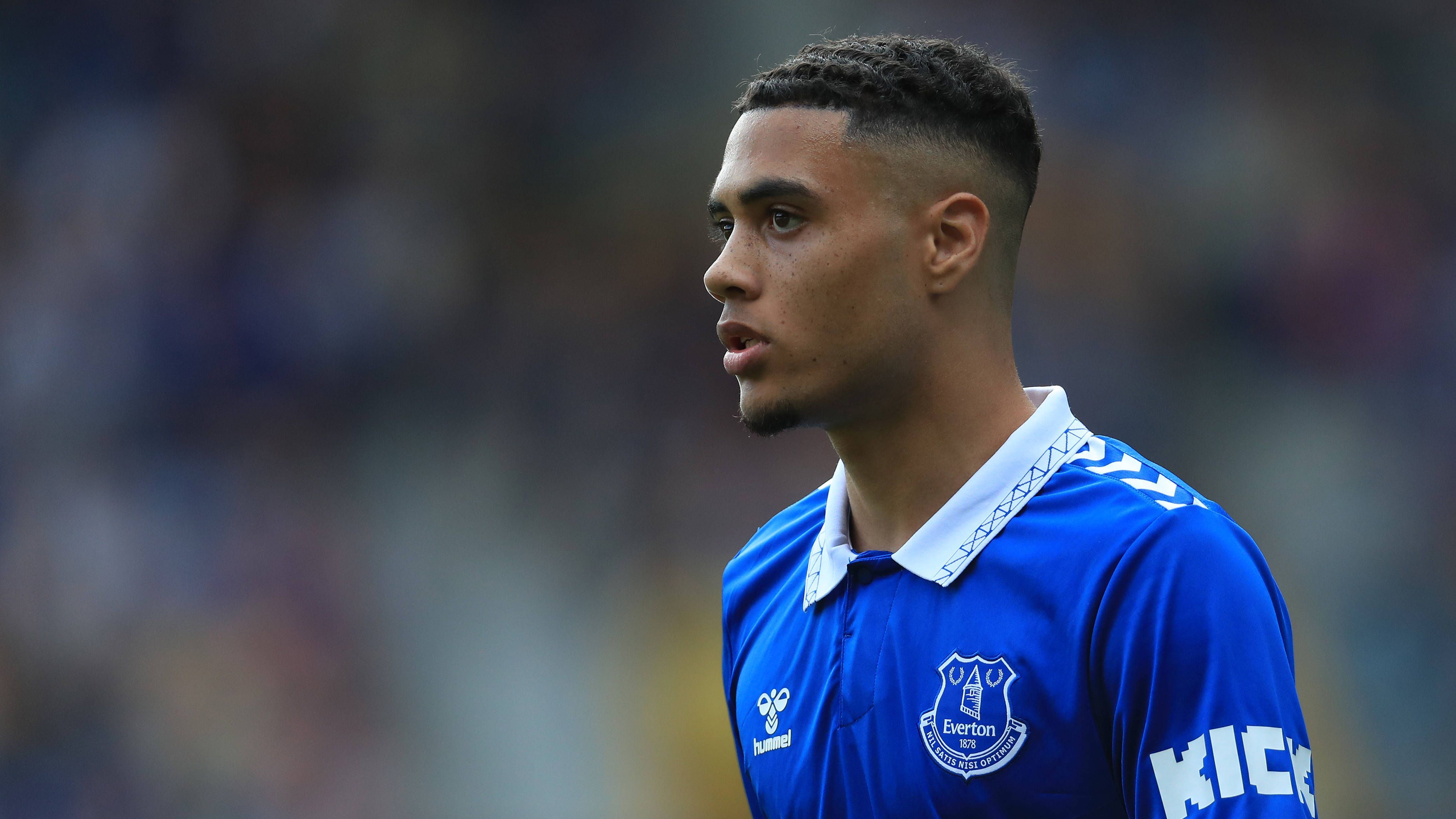 <b>Platz 7 (9,3 Mio Overpay): Lewis Dobbin</b><br>- Wechsel: FC Everton zu Aston Villa<br>- Position: Linksaußen<br>- Marktwert: 2,5 Millionen Euro<br>- Ablösesumme: 11,8 Millionen Euro