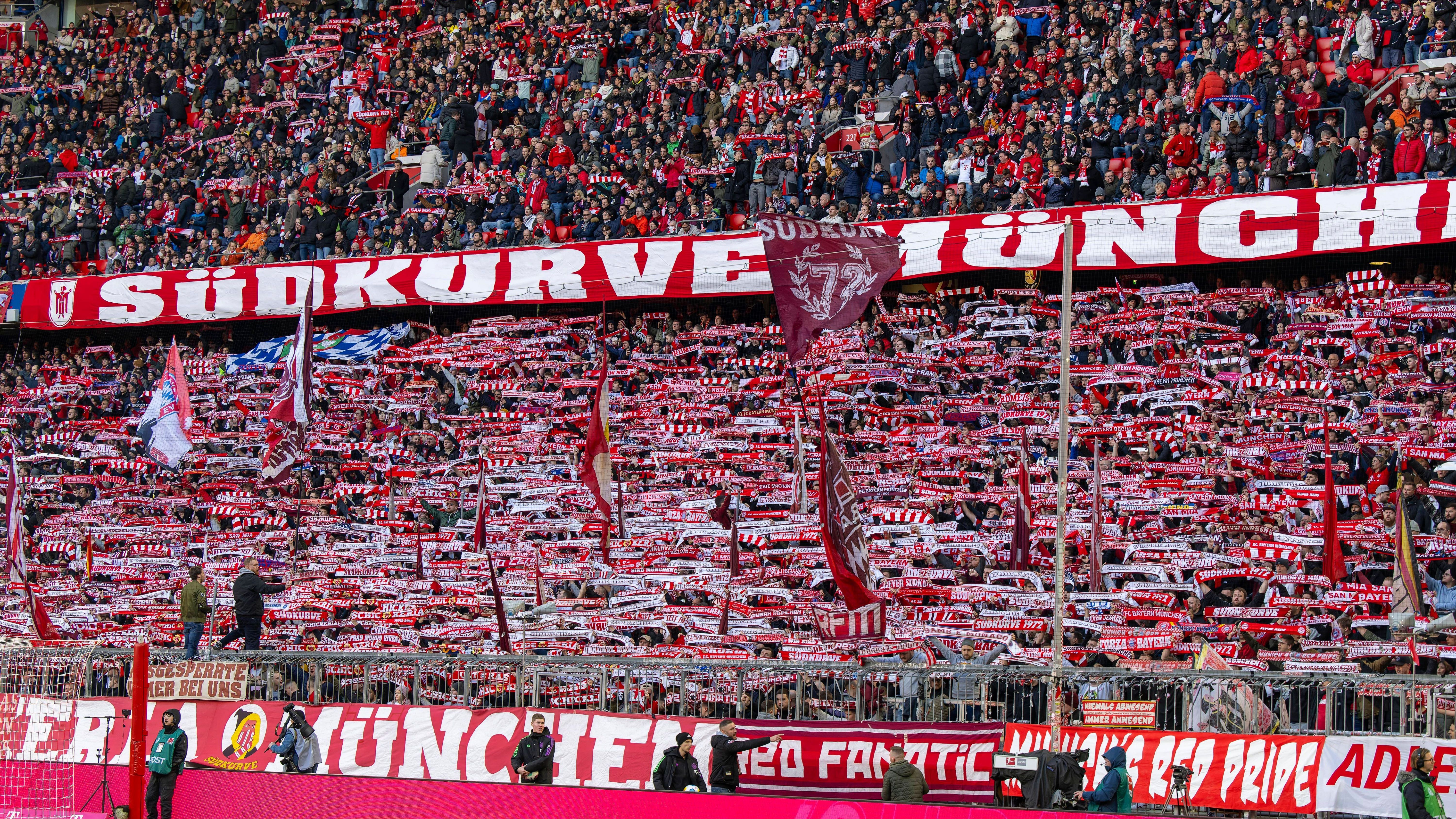 <strong>6. Platz: FC Bayern München</strong><br>- Zuschauer-Einnahmen 2023: 121 Mio. Euro<br>- Veränderung gegenüber 2022: +53 Mio. Euro