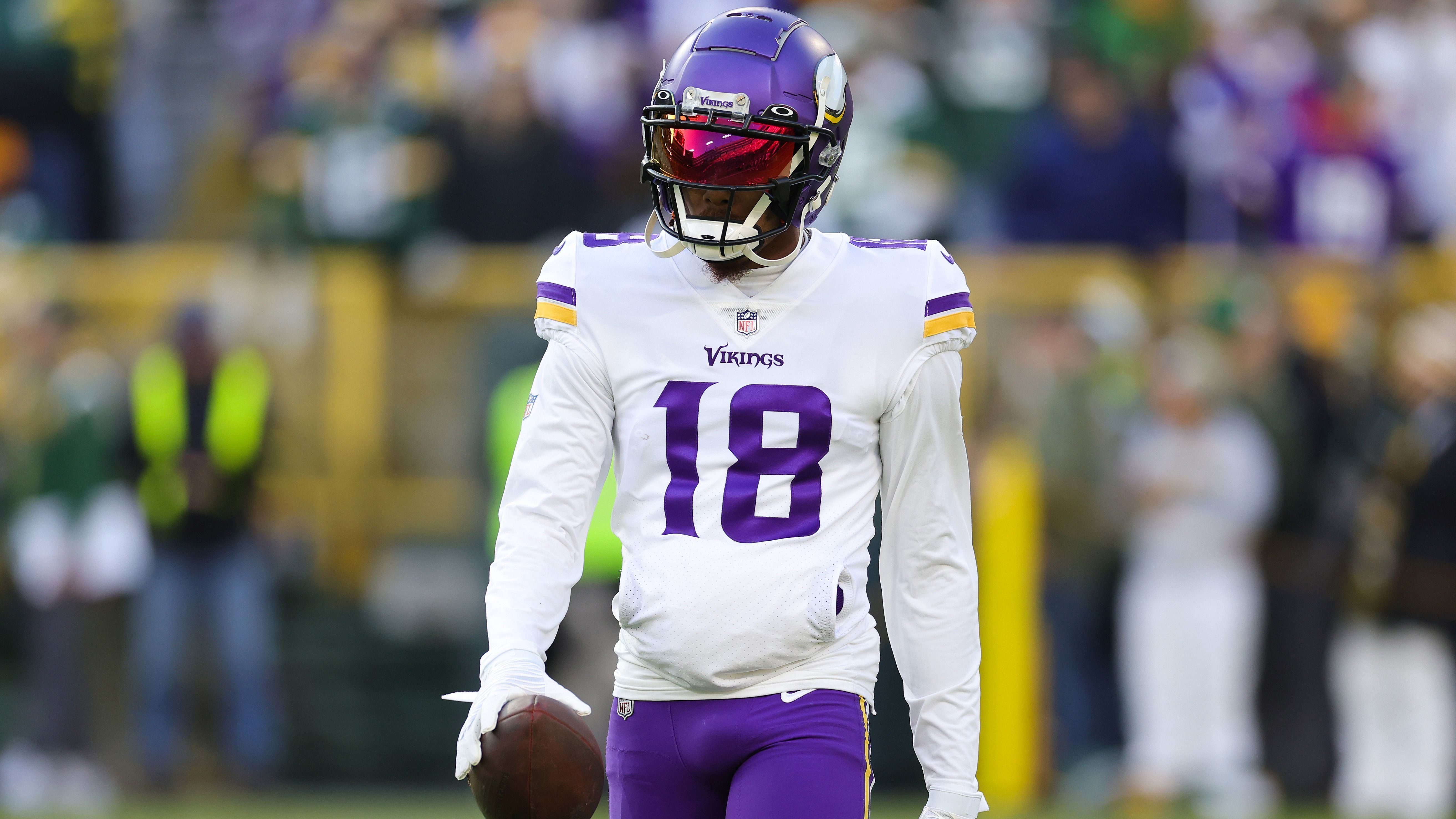 
                <strong>Platz 1: Justin Jefferson - Minnesota Vikings</strong><br>
                &#x2022; Ranking im vorigen Jahr: 4. Platz<br>&#x2022; Statistiken in der Saison 2022: 128 Receptions, 1.809 Receiving Yards, 8 Receiving Touchdowns<br>
              