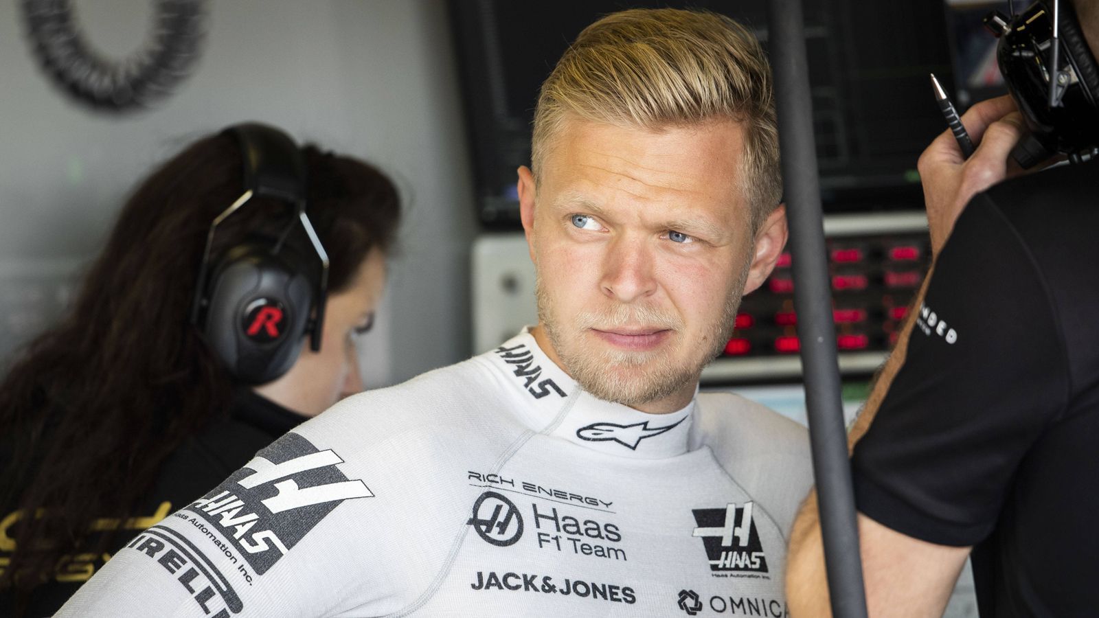 
                <strong>Kevin Magnussen (Haas F1)</strong><br>
                Größe: 1,74 Meter
              