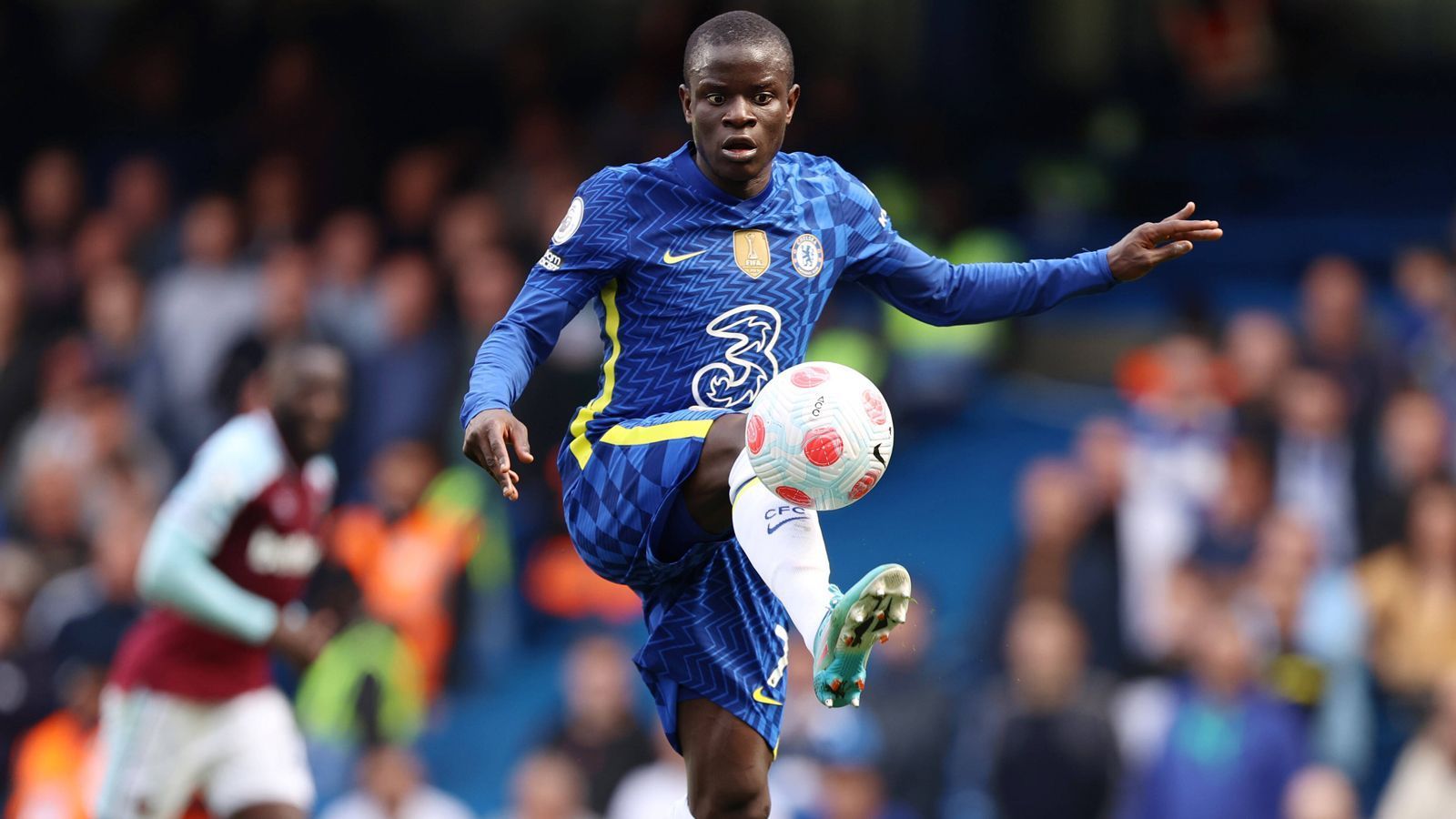 
                <strong>N'Golo Kante</strong><br>
                &#x2022; Verein: FC Chelsea<br>&#x2022; Position: Defensiver Mittelfeldspieler<br>&#x2022; Marktwert: 30 Millionen Euro<br>
              