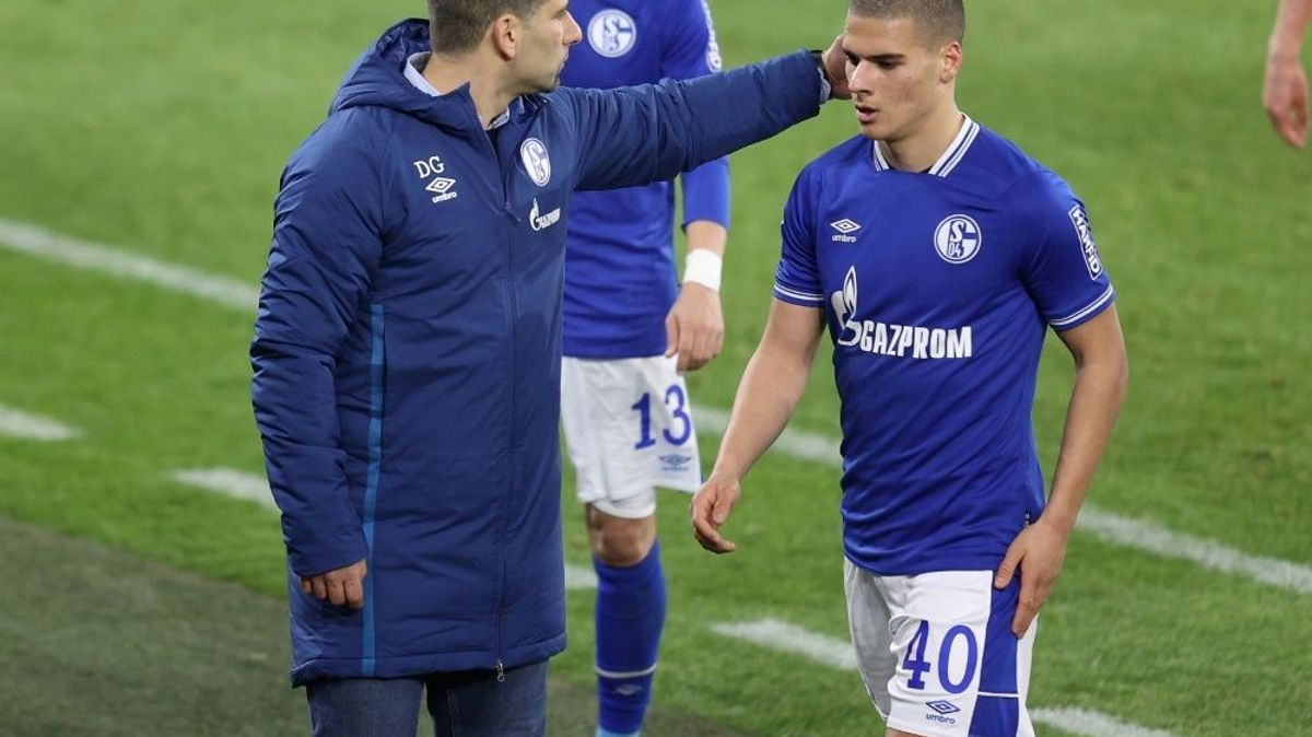 Grammozis (l.) mit seinem Spieler Can Bozdogan
