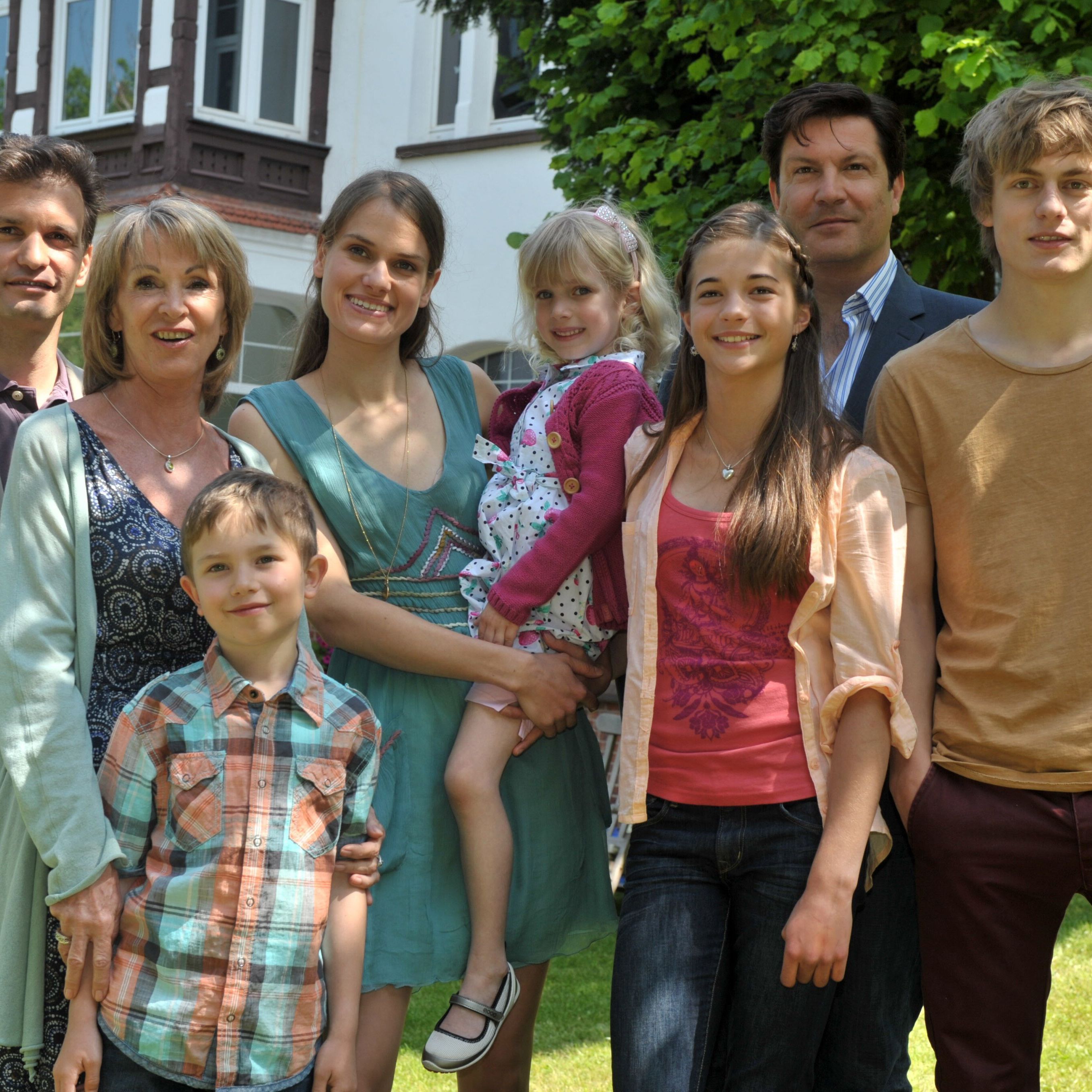 Der Cast von "Familie Dr. Kleist"