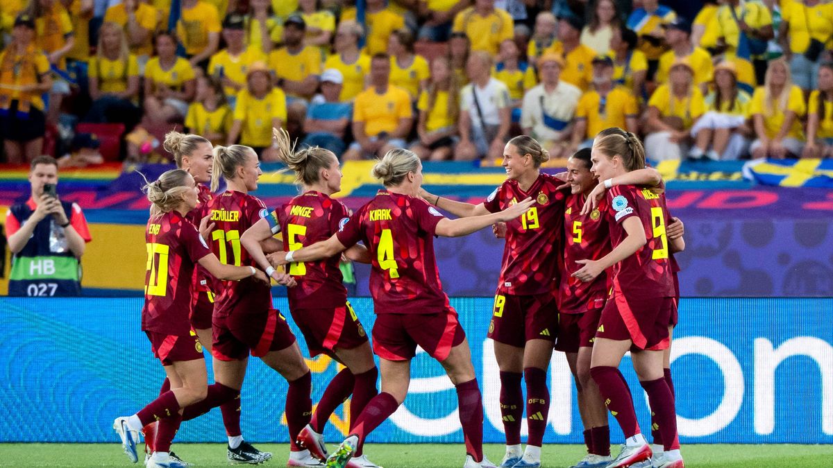 Jule Brand (Deutschland, 22), Carlotta Wamser (Deutschland, 05), Sjoeke Nuesken (Deutschland, 09), Klara Buehl (Deutschland, 19), Rebecca Knaak (Deutschland, 04), Janina Minge (Deutschland, 06), Le...
