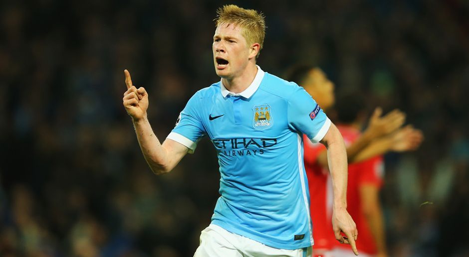 
                <strong>Kevin de Bruyne (Manchester City)</strong><br>
                Kevin de Bruyne (Manchester City): "Er kann in dieser Saison auf 15 Tore und 15 Vorlagen kommen. Es ist so selten, dass man einen Typen sieht, der jederzeit Tore vorbereiten und erzielen kann. Er kann rechts spielen, ganz vorn spielen, hinter dem Stürmer – er ist clever."
              