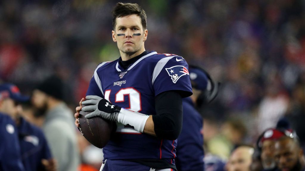 
                <strong>Quarterback</strong><br>
                Tom Brady: 2000-2019, 285 Regular Season Spiele, 6 Super Bowl-Siege
              