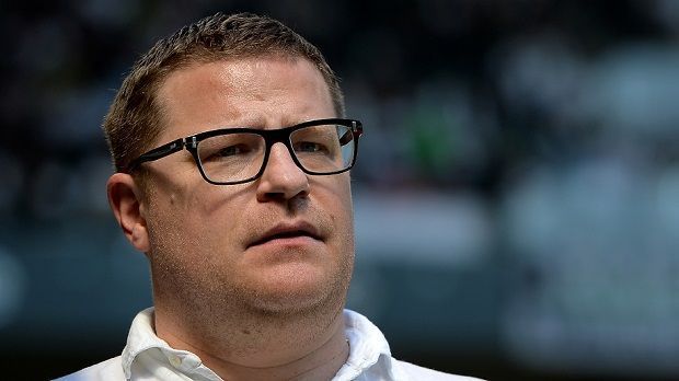 
                <strong>Laszlo Benes (Zugang Borussia Mönchengladbach)</strong><br>
                Laszlo Benes (Zugang Borussia Mönchengladbach): Die Fohlen verstärken sich mit dem 18-jährigen Slowaken Laszlo Benes. Benes kommt vom slowakischen Erstligisten MSK Zilinia und trägt in seiner Heimat den Spitznamen "Mini-Messi". Wie Gladbach auf Twitter bekannt gab, erhält er einen Fünfjahresvertrag bei der Borussia. Die Ablösesumme soll laut dem "Express" rund zwei Millionen Euro betragen. "Wir freuen uns sehr, dass Laszlo Benes sich für Borussia entschieden hat. Er ist ein großes Talent, das wir schon seit längerer Zeit beobachtet haben", äußert sich Sportdirektor Max Eberl.
              