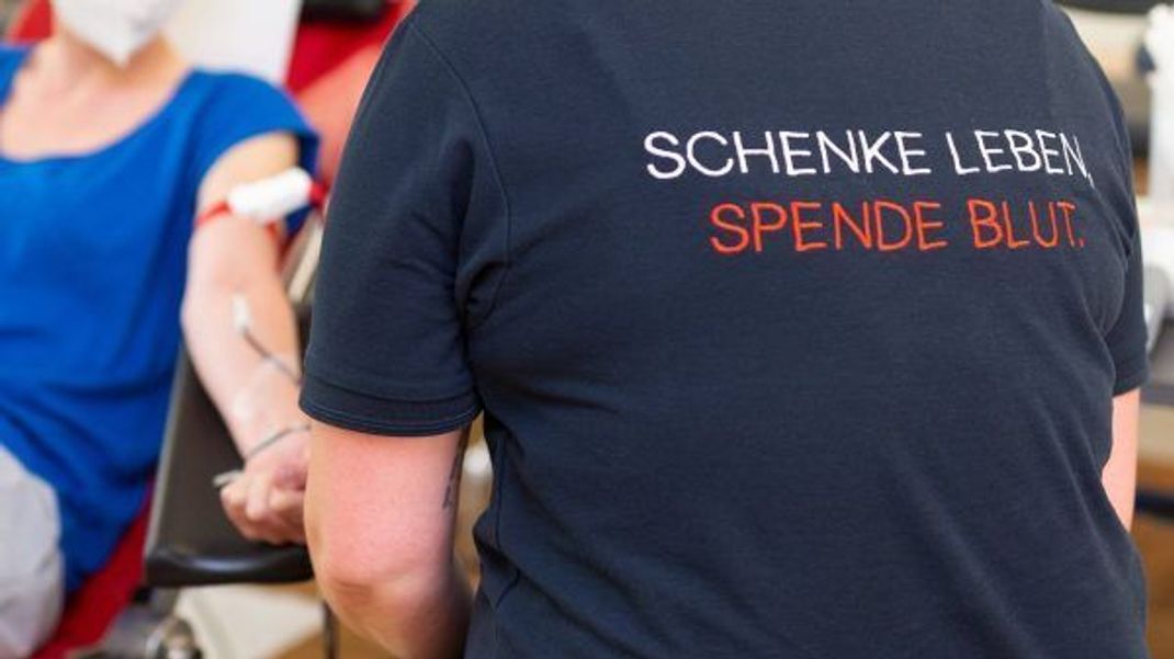 Blut-Konserven sind rares Gut in Deutschland. Dabei lohnt sich der Aufwand, denn: Jede Spende kann Leben retten.