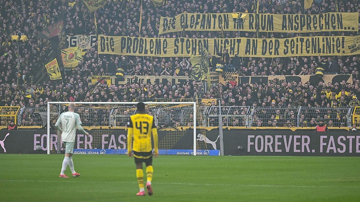 Borussia Dortmund Kritik Fans Vereinsführung