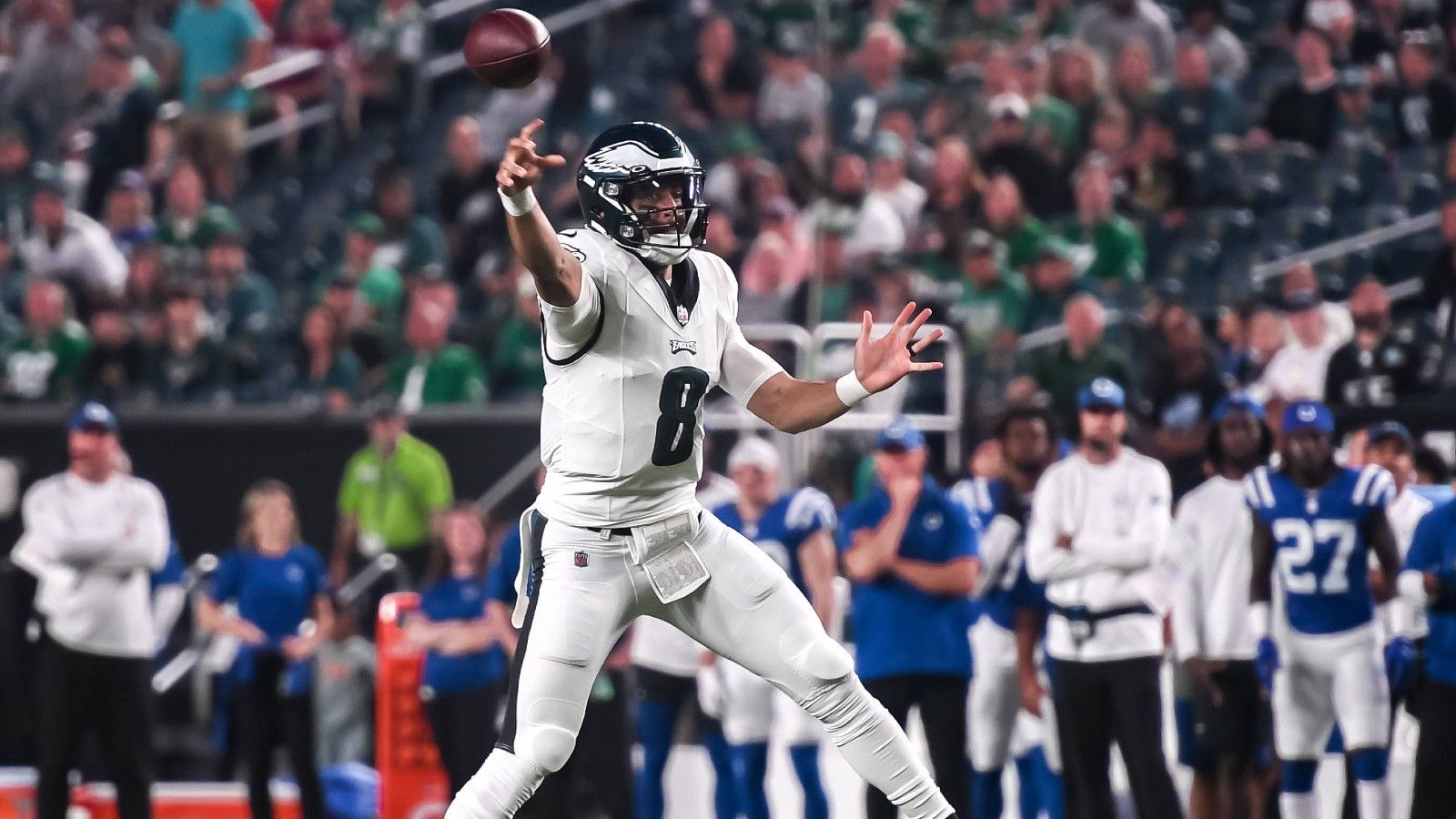 <strong>Trade- und Cut-Kandidat: Marcus Mariota (Quarterback, Philadelphia Eagles)</strong><br>Die Eagles haben ihm fünf Millionen garantiert, um der Backup von Jalen Hurts zu sein - und würden einen erfahrenen Spieler als Ersatzmann bevorzugen. Aber: Seine Leistungen im Sommer waren unzuverlässig, Rookie Tanner McKee zeigte sich als Passer deutlich glanzvoller.&nbsp;