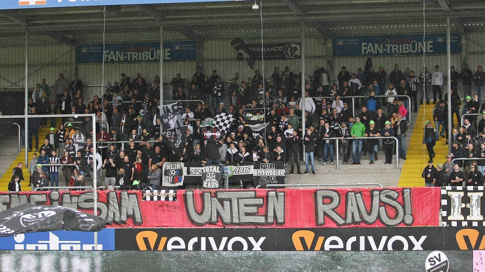 
                <strong>Platz 16: SV Sandhausen</strong><br>
                Verkaufte Dauerkarten: 
              