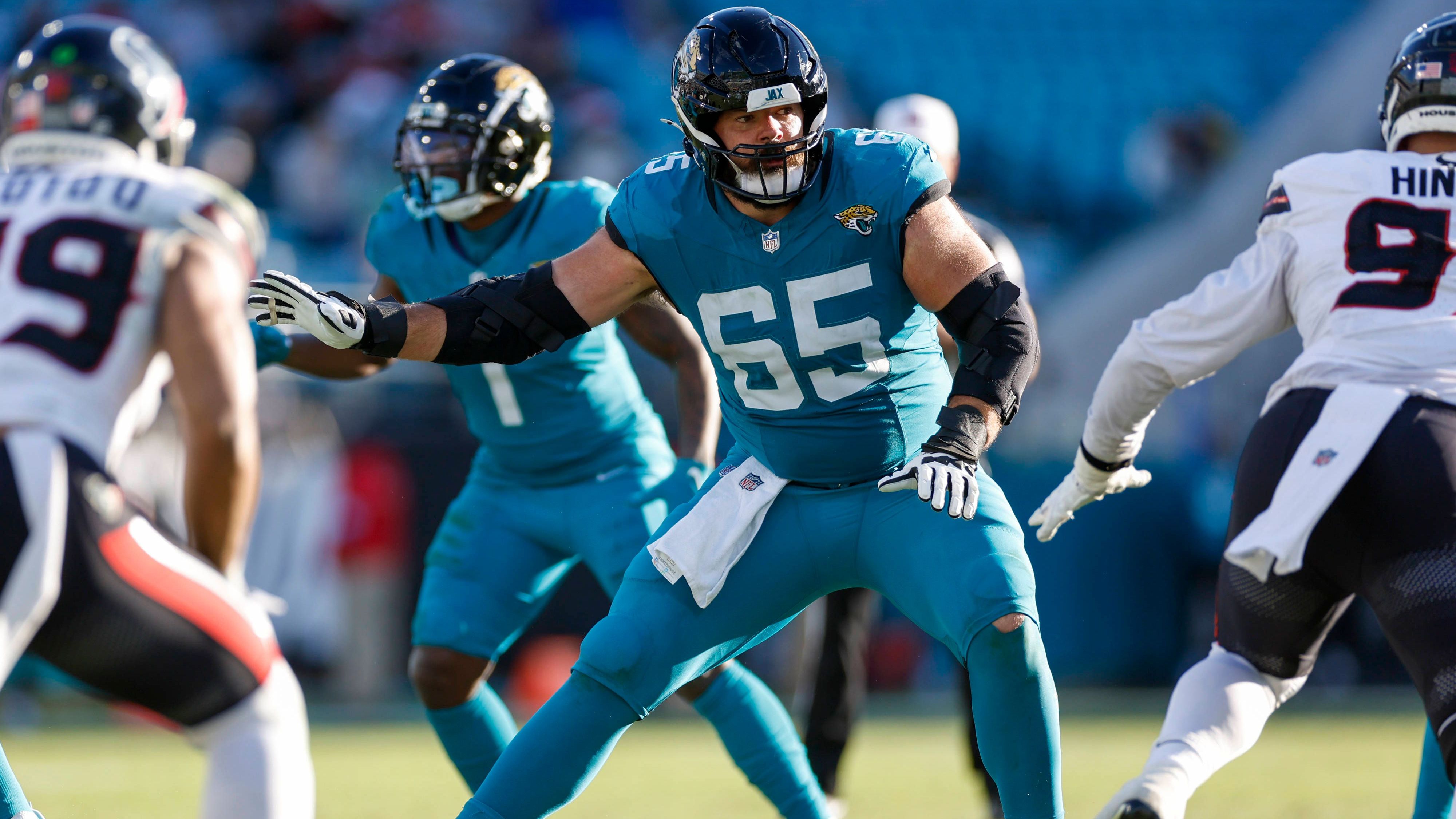 <strong>Mitch Morse (Jacksonville Jaguars)</strong><br>Center Mitch Morse gab ebenfalls seinen Abschied aus der NFL bekannt. Zehn Jahre war er aktiv - vier für die Chiefs, fünf für die Bills und im Vorjahr für die Jaguars. 2022 wurde Morse in den Pro Bowl gewählt.