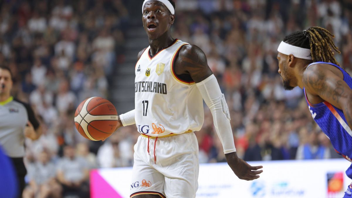 Länderspiel Deutschland vs. Frankreich iin der Lanxess Arena Köln Vorbereitung auf die Olympischen Sommerspiele Hier: Dennis Schröder *** International match between Germany and France in the Lanxe...