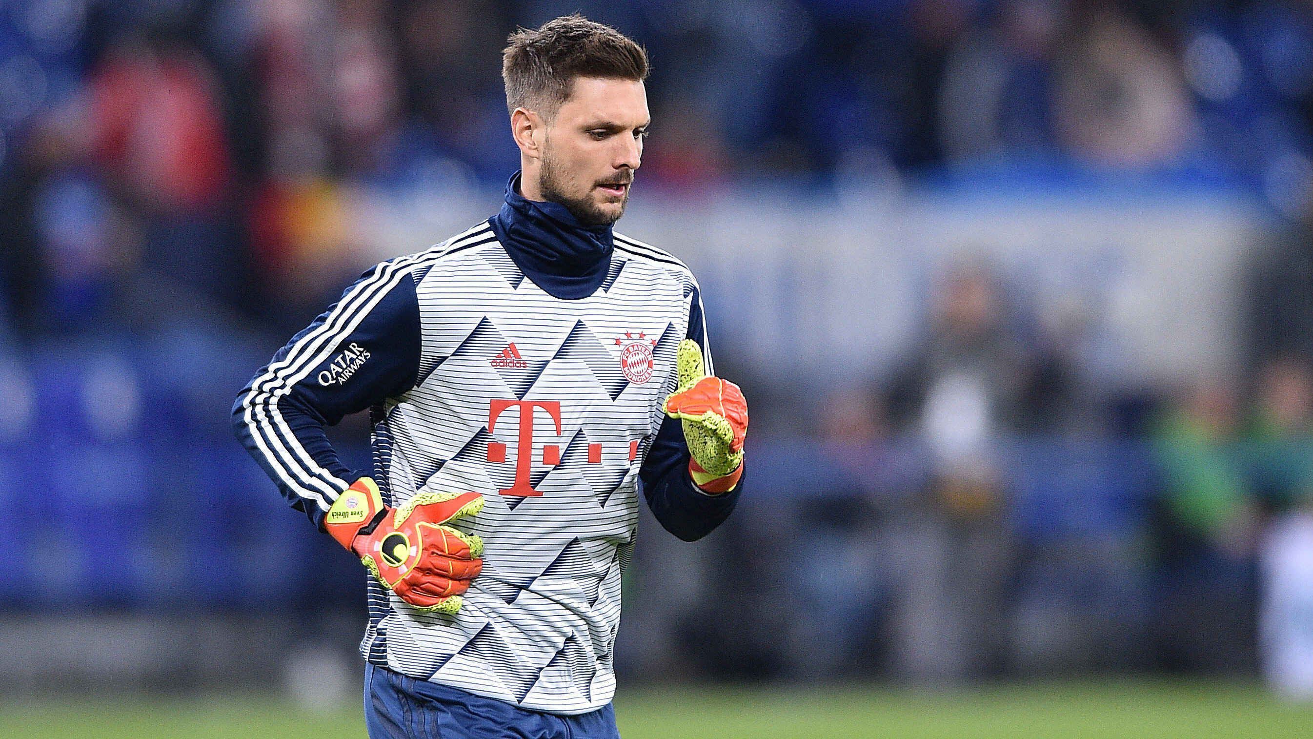 
                <strong>Sven Ulreich (Vertrag bis 2021)</strong><br>
                Spätestens seit der Verpflichtung von Alexander Nübel für den kommenden Sommer ist klar, dass Ulreichs Tage an der Säbener Straße wohl gezählt sind. Denn hinter Neuer und Nübel wäre er nur die Nummer drei und hätte keine Aussicht auf Einsätze. Sollte sich allerdings Neuer nicht mit den Klub-Bossen einigen können, wäre Ulreich sicherlich ein adäquater Backup für Nübel. Jedoch ist ein Abgang im Sommer deutlich wahrscheinlicher. 
              