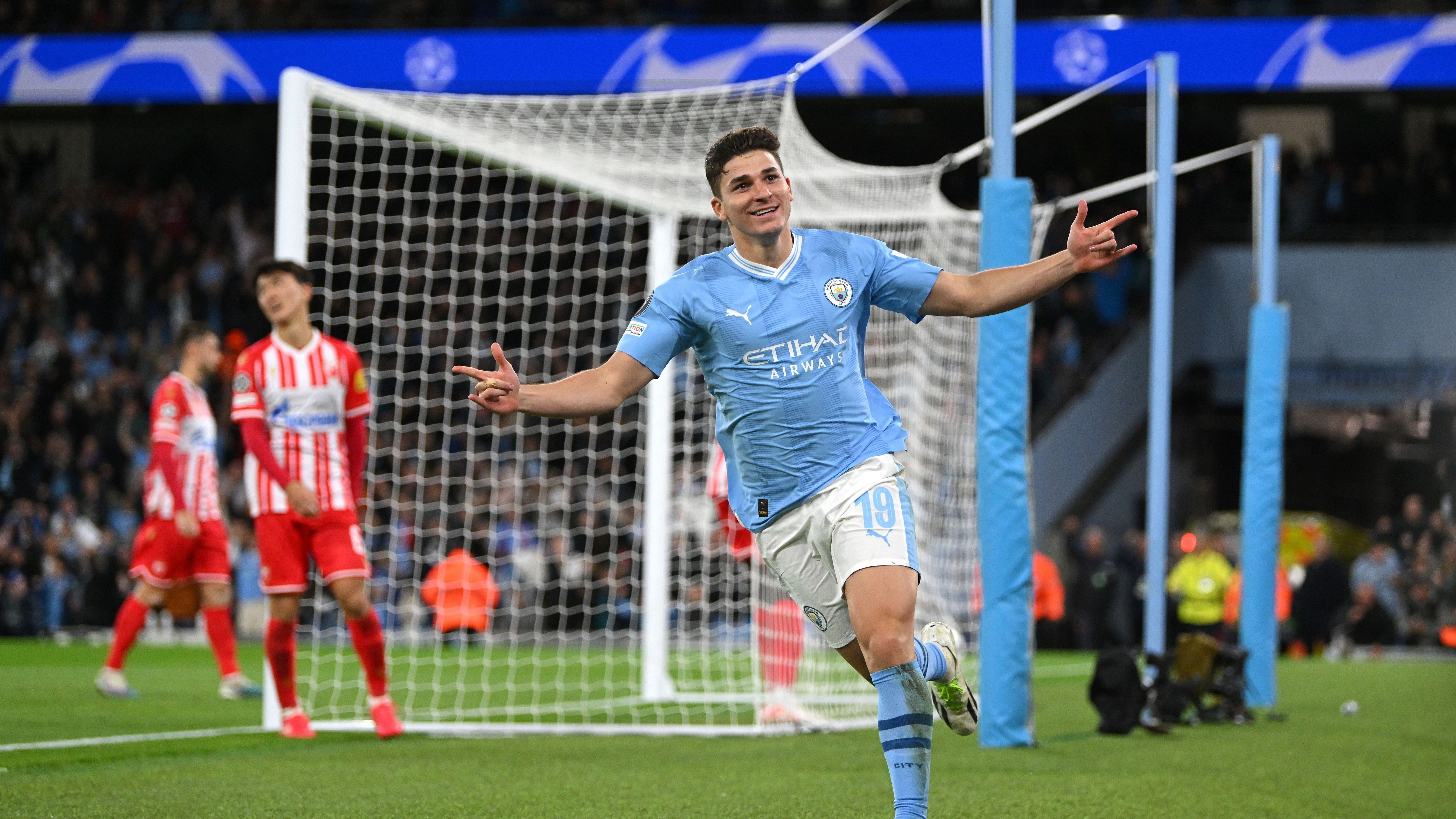 <strong>Platz 2: Manchester City (91 Punkte)</strong><br>Andersherum ist es bei den Skyblues. "WhoScored" sieht sie nur auf dem vierten Platz, bei uns stehen sie ganz vorn. City mag nicht hoch gewonnen haben, aber der Fußball, den der Titelverteidiger spielt, ist aktuell unerreicht.