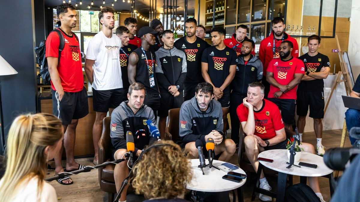 Mumbrú (M.), Ibrahimagic und das deutsche Team