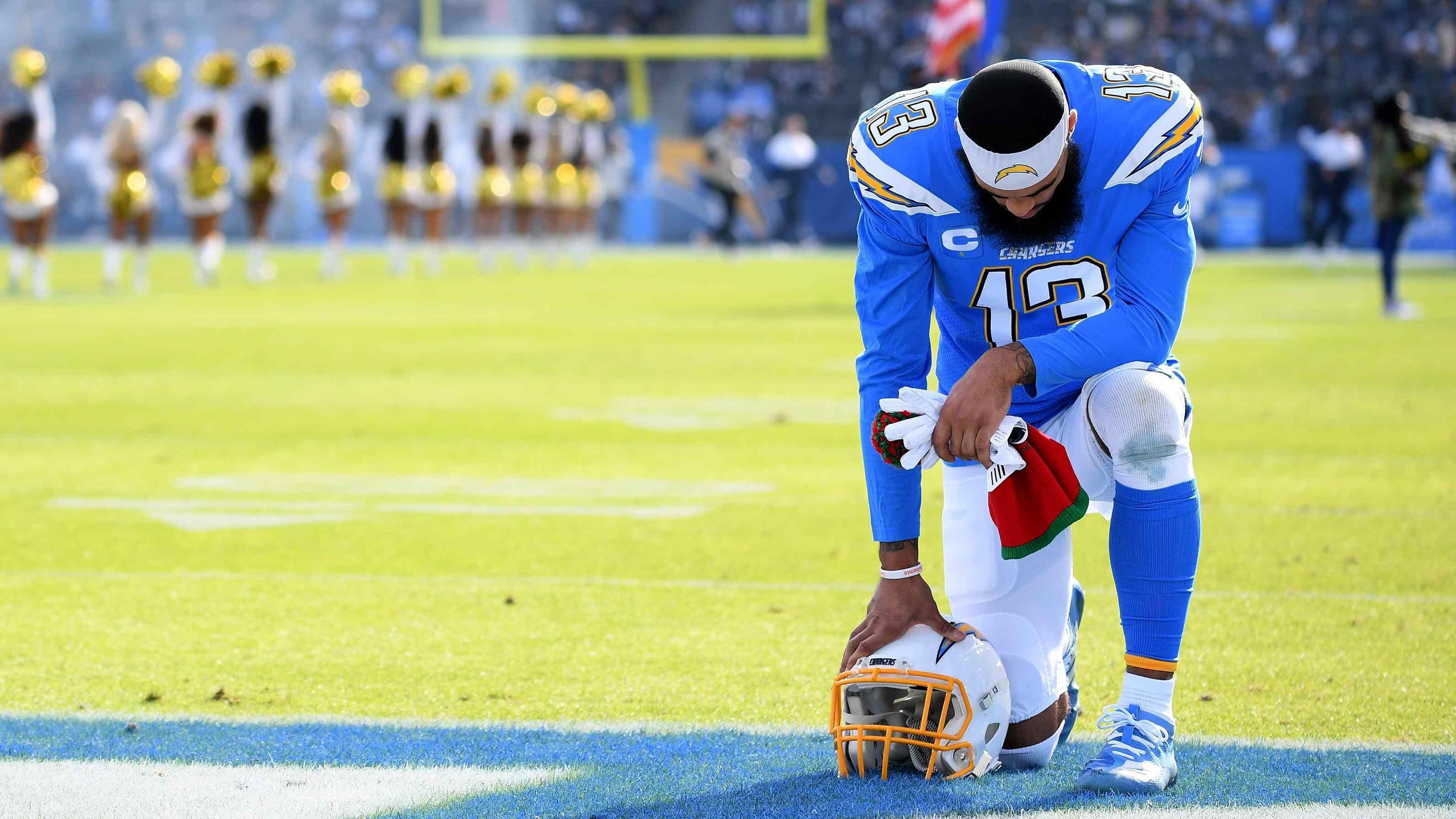 
                <strong>Los Angeles Chargers: #BoltUp</strong><br>
                Instagram: @chargersTwitter: @ChargersFacebook: @chargers
              