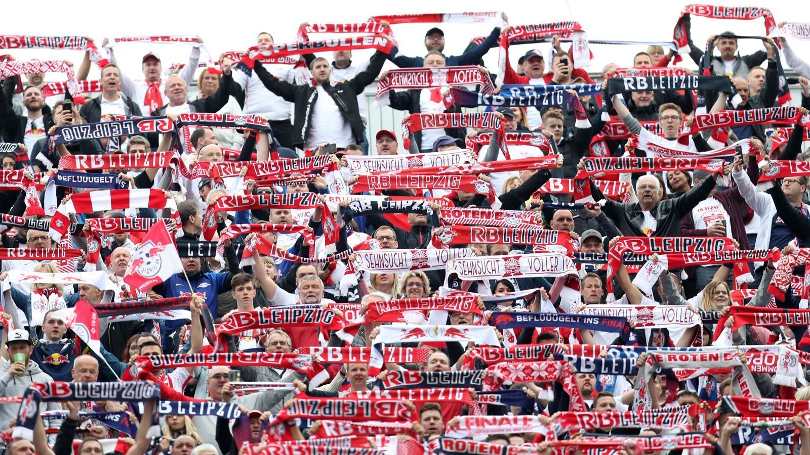 
                <strong>RB Leipzig</strong><br>
                Mitgereiste Fans im Schnitt: 1.629Mitgereiste Fans insgesamt: 27.692Höchstzahl: 4.000 in BerlinTiefstzahl: 300 in Frankfurt
              
