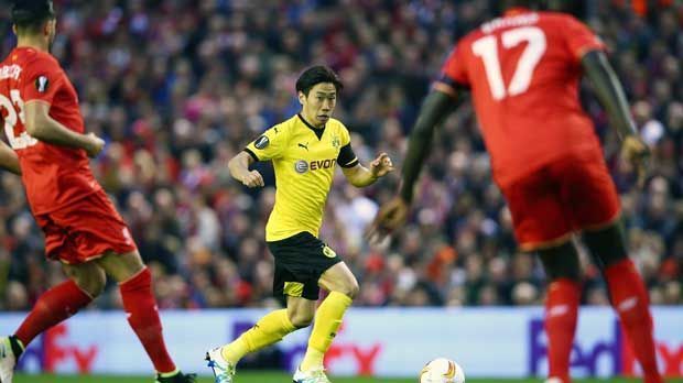 
                <strong>Shinji Kagawa</strong><br>
                Shinji Kagawa: Mit schönem Pass bei der Kombination zum ersten Tor. Ansonsten mit viel Laufarbeit, was jedoch zu Lasten seiner spielerischen Komponente geht. Mehr Quer- als Steilpässe. In einigen Situationen zu mutlos. ran-Note: 4. 
              