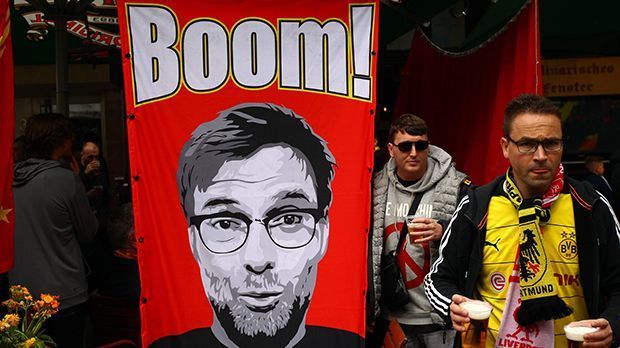 
                <strong>Kloppos Party in Dortmund</strong><br>
                Dortmund ist im Kloppo-Fieber: Schon den ganzen Tag ist die Vorfreude auf das Europa-League-Duell in der Innenstadt spürbar. Auf die Rückkehr ihres alten Trainers freuen sich die Fans besonders.
              